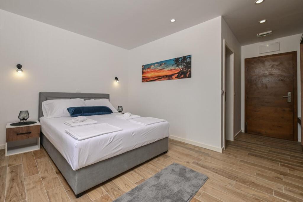 Boutique Hotel Ivy'Z Novalja Luaran gambar