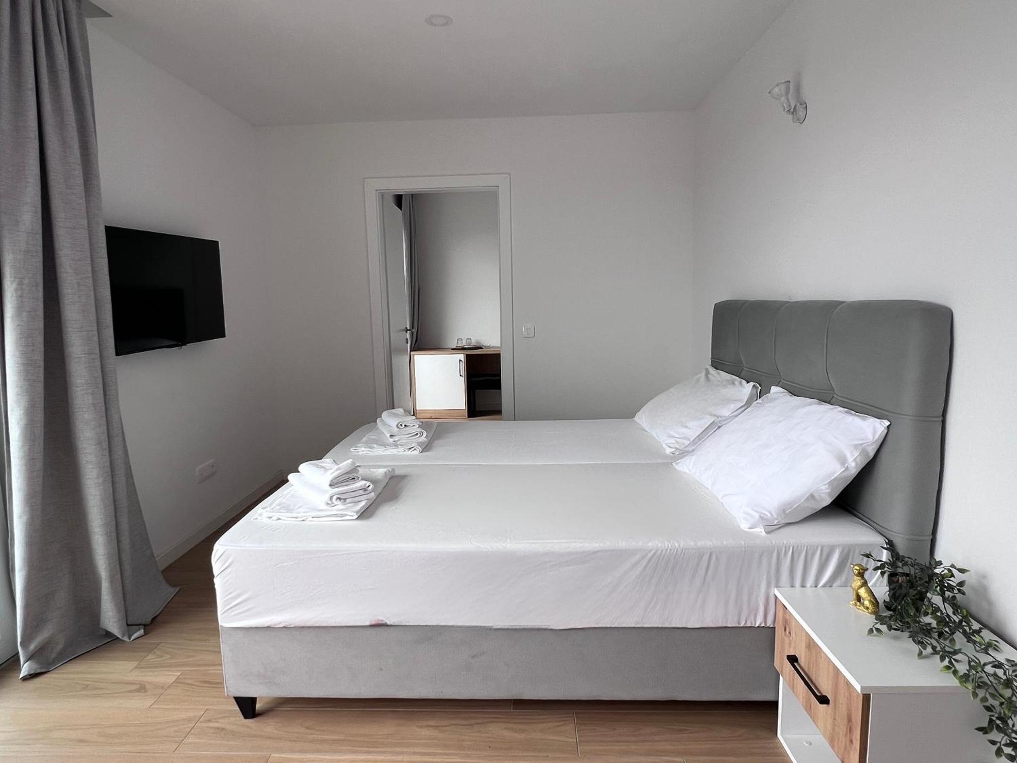Boutique Hotel Ivy'Z Novalja Luaran gambar